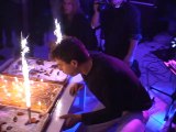 Gateaux d'anniversaire et bougies