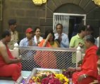 Bollywood Actress Moushumi Chatterjee Visit Shirdi Sai Baba Ji Temple