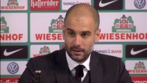 Guardiola congratulates Bayern players