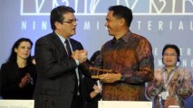 Historic global trade deal reached in Indonesia