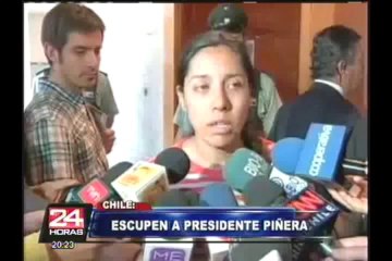Chile: Sebastián Piñera recibió escupitajo de una mujer durante velatorio