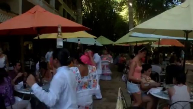DANSES TRADITIONNELLES A CHICHEN ITZA – ÉTAT DU YUCATAN – (MEXIQUE) LE 23 NOVEMBRE 2013