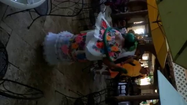 DANSES TRADITIONNELLES A CHICHEN ITZA – ÉTAT DU YUCATAN – (MEXIQUE) LE 23 NOVEMBRE 2013