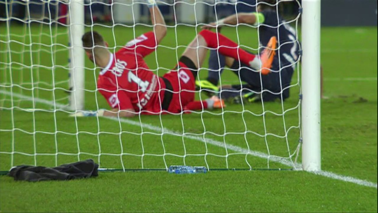But Thiago SILVA (14ème) - Paris Saint-Germain - FC Sochaux-Montbéliard - (5-0) - 07/12/13 (PSG - FCSM)