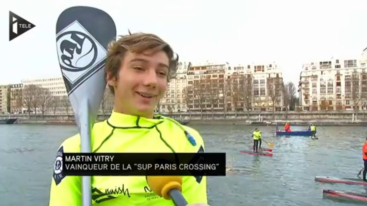 La traversée de Paris... en paddle