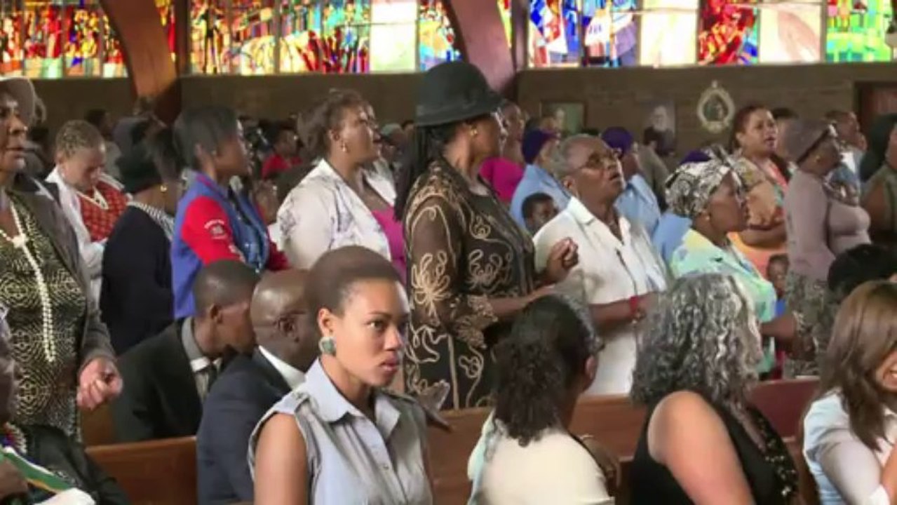 Prayers for Mandela in Soweto Catholic church