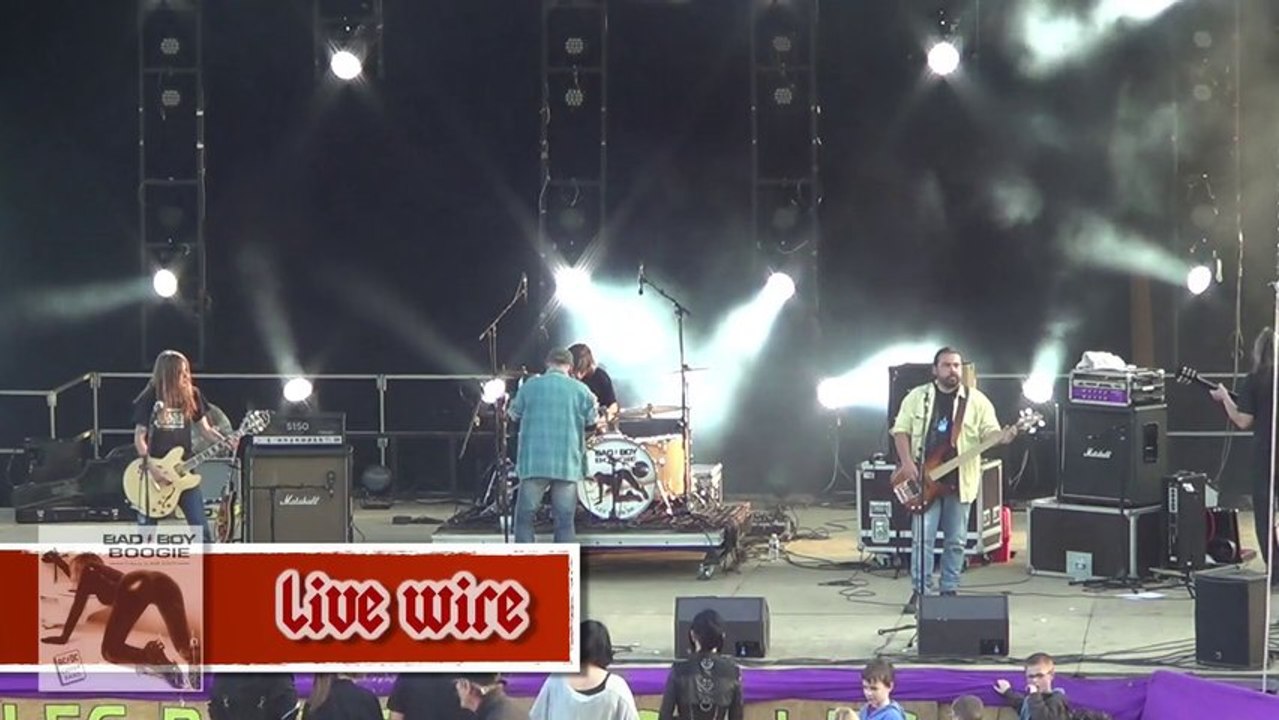 BAD BOY BOOGIE / Live Wire