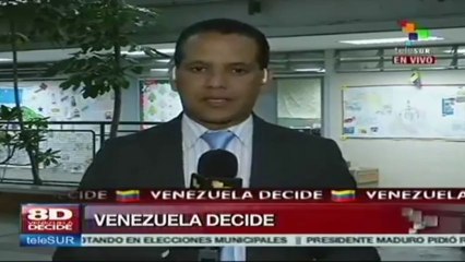 Miles de venezolanos llegan de último minuto a votar en comicios