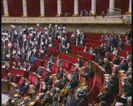 RÉPARTITION DES SIÈGES ET DÉLIMITATION DES CIRCONSCRIPTIONS POUR L’ÉLECTION DES DÉPUTÉS (deuxième lecture) (vote solennel) - Mardi 19 Janvier 2010