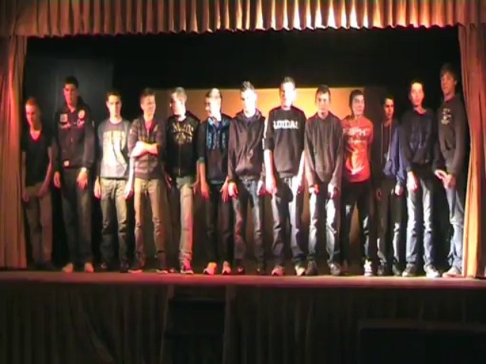 AG 2013 Lignes Brisées Lignes Continues 3ème mfrpuysec