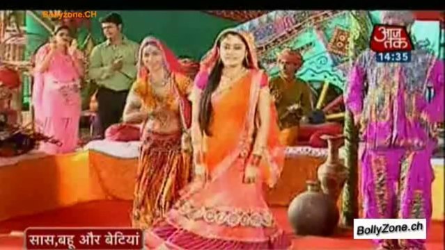Saas Bahu Aur Betiyan [Aaj Tak] 9th December 2013 Video Watch Online - Pt1
