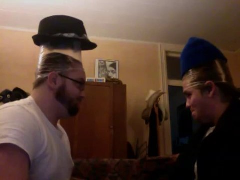 Bataille de capotes sur la tête