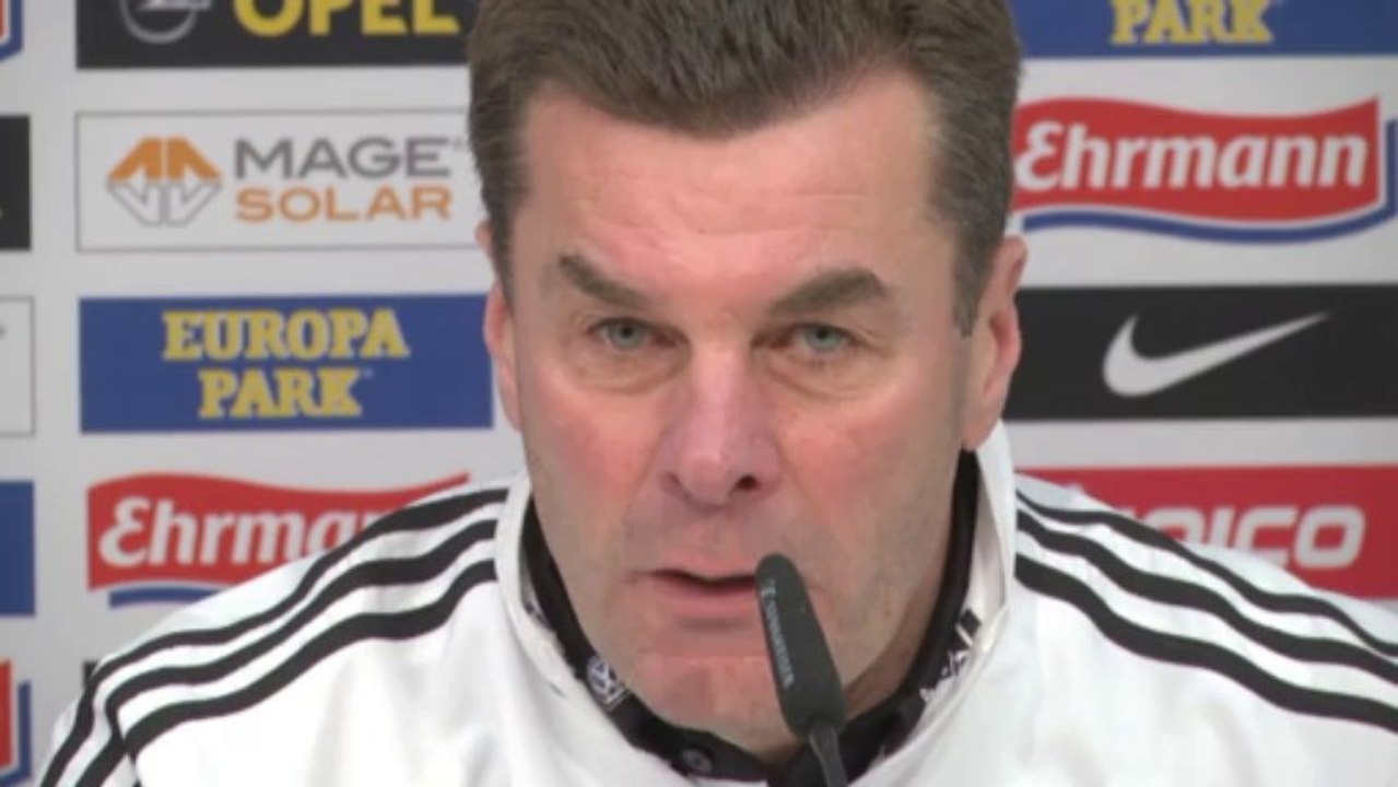 FOOTBALL: Bundesliga: Hecking über Diego: 'Wahnsinnige Spekulation'