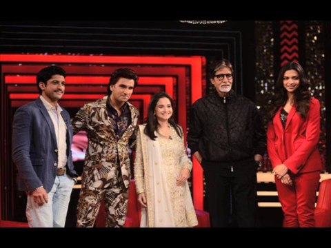 Deepika suffers a wardrobe malfunction