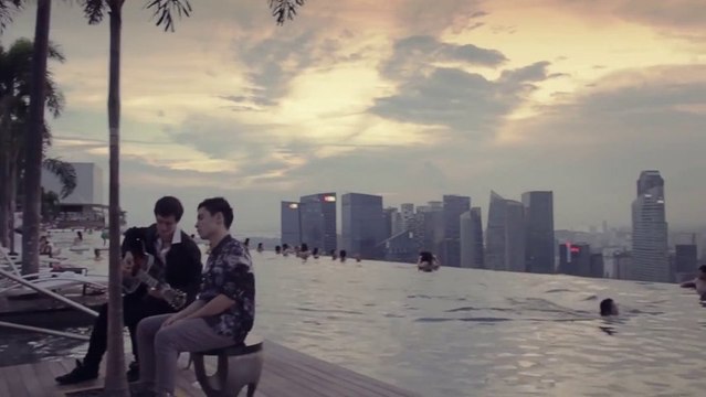 Pop Medley 2013 à la guitare acoustique - avec Miley Cyrus, Macklemore, Ylvis, Lady Gaga...