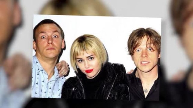 Miley Cyrus Debuts Her Blonde Bob