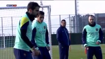 Xavi, Iniesta, Tello return to full training, Alves works out alone