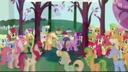 My Little Pony  Przyjaźń to Magia, odc. 1, Klacz w Księżycu