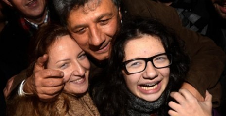 Balbay Kızına Böyle Kavuştu!