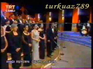 Alp ARSLAN-Ağlaya Ağlaya Giderim Diyor