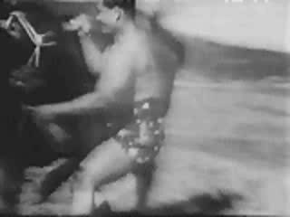 Mas Oyama contre un taureau