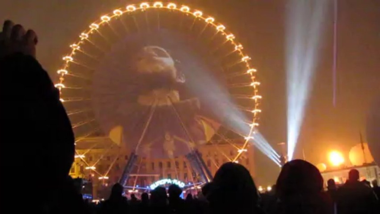 fête des lumières Lyon 2013 - Place Bellecour : Pierrot le feu