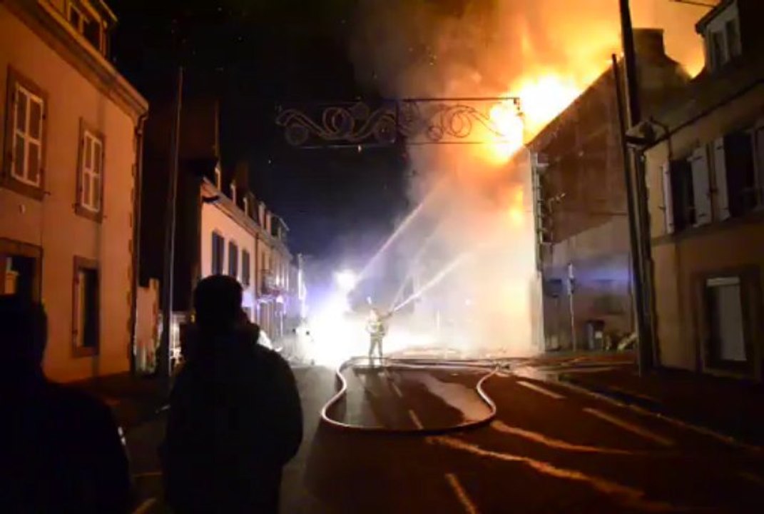 Concarneau. Violent incendie au centre-ville