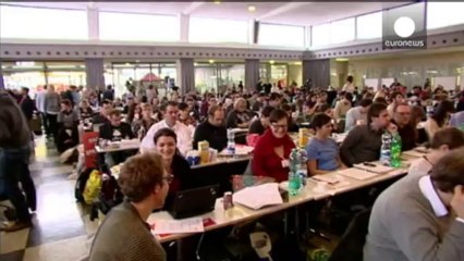 Merkel'in partisi yeni koalisyon sözleşmesini onayladı