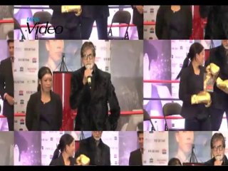 Amitabh unveils Mary Koms autobiography