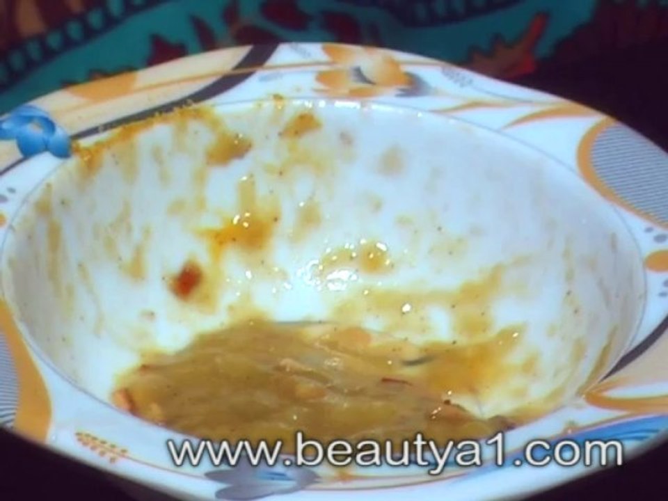 Almond and egg mask