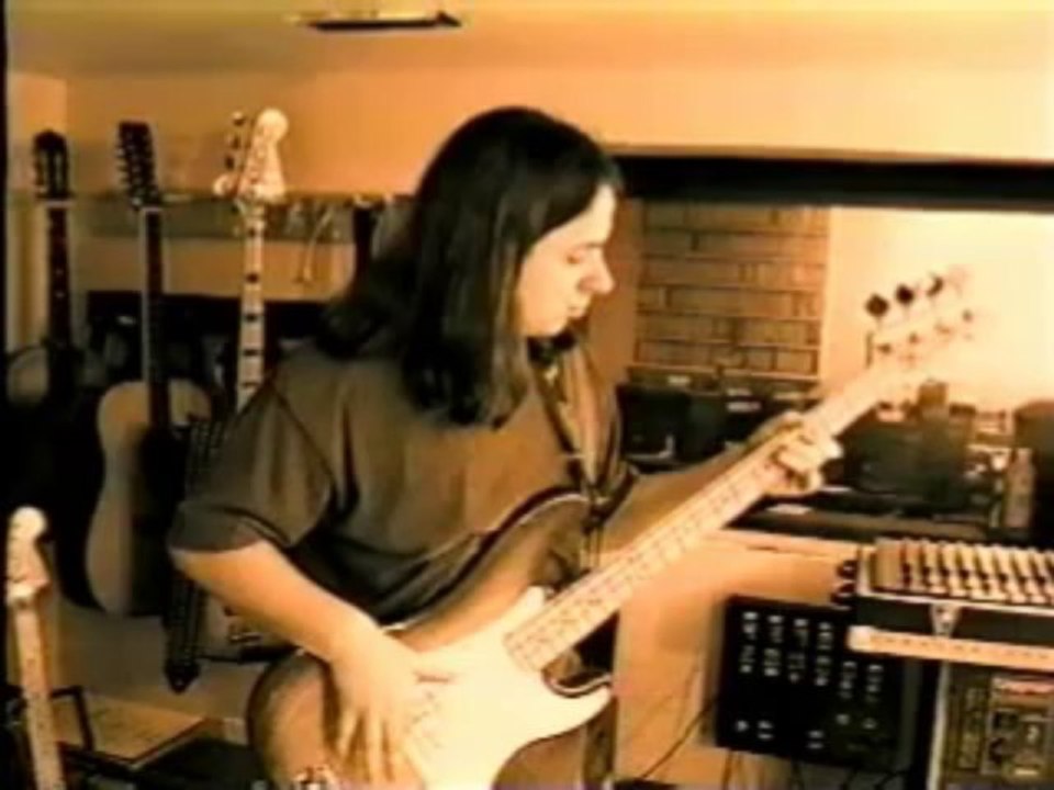 THE GUITAR GUY