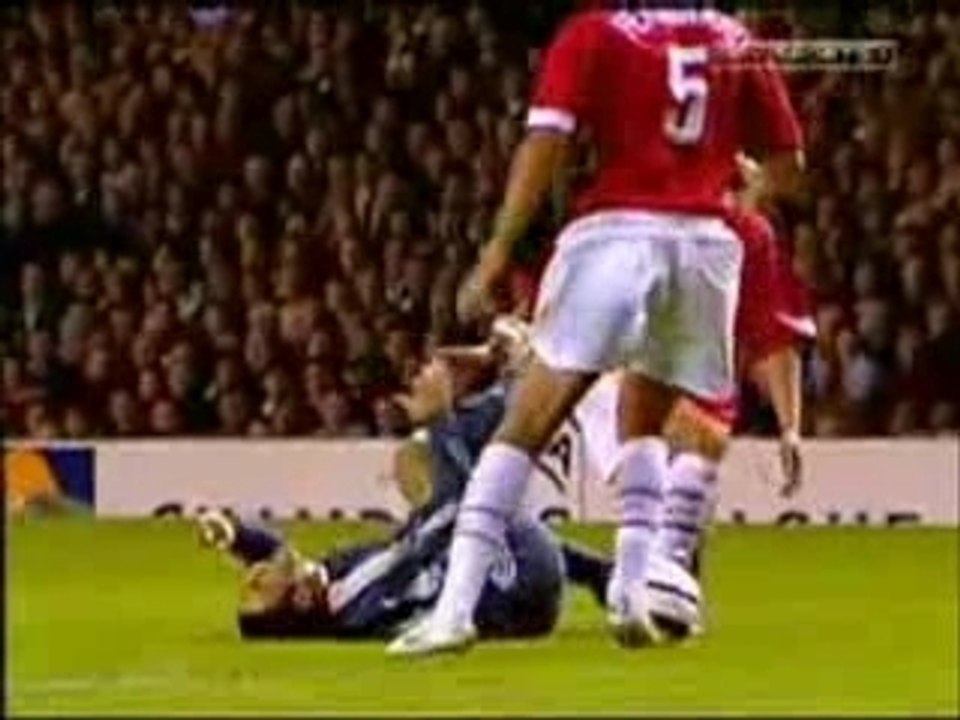 Violence  du football messi kaka