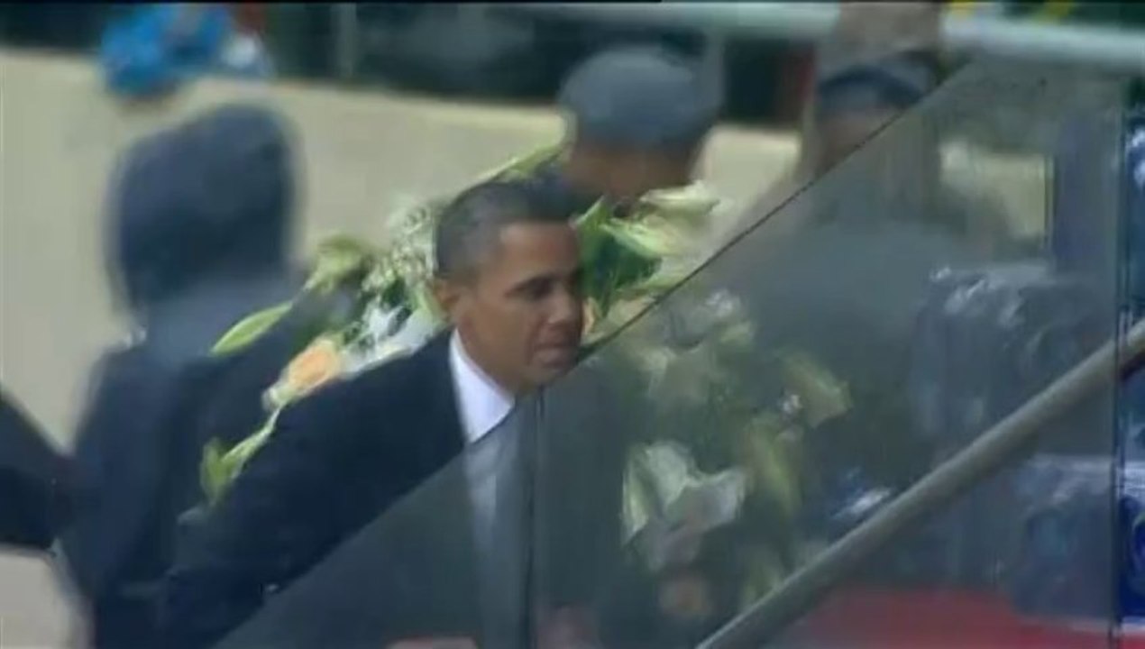 Poignée de main historique entre Obama et Castro