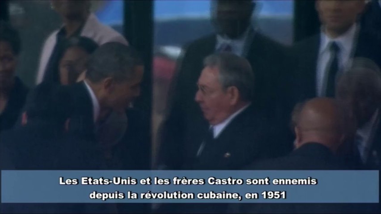 Une poignée de main historique Obama-Castro