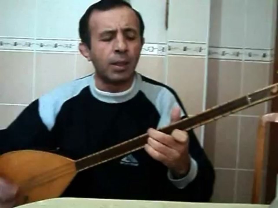 ZEKAİ ÖZALP MAPUSHANE İÇİNDE YANIYOR GAZLAR