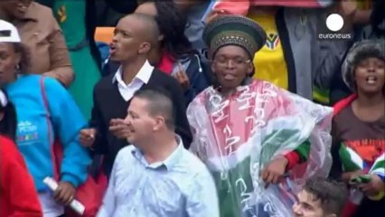 Thousands pay tribute to South Africa's Madiba