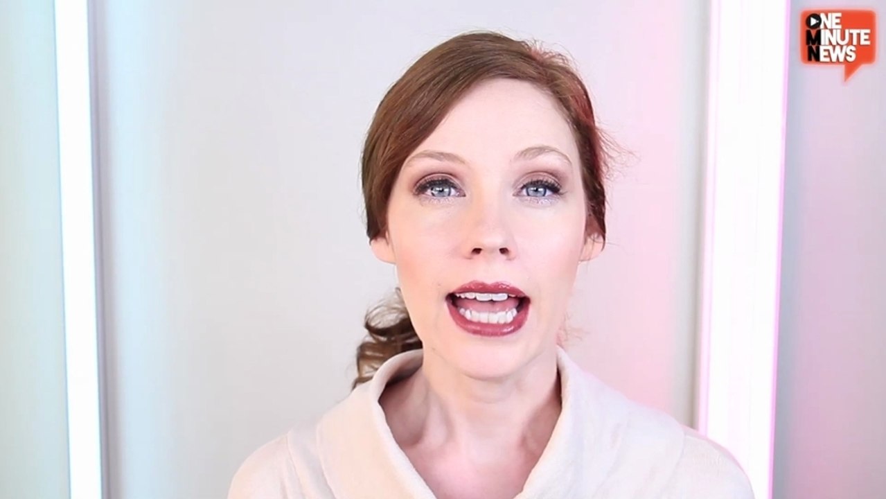 Woman Gets Glued to Toilet, Sister Records The Whole Thing video