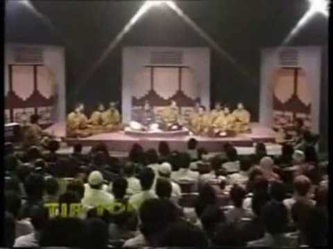 Alif Allah Chamby Di Booti۔۔ Sultan Bahu.. Nusrat Fateh Ali Khan