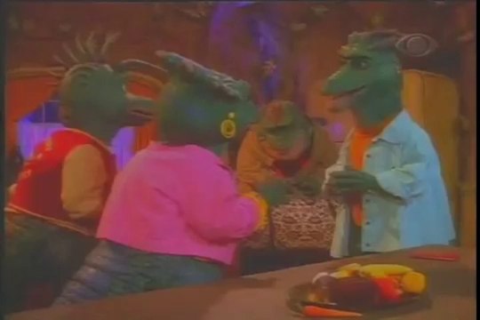 Familia Dinossauros em Português - Ep 52 Completo - Um Monstro Debaixo da Cama