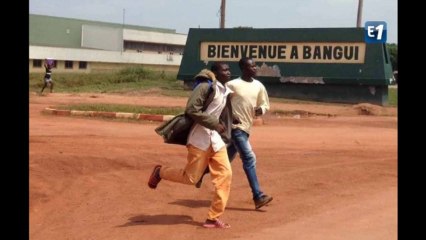 A Bangui, ils crient "Allez les Bleus" aux militaires