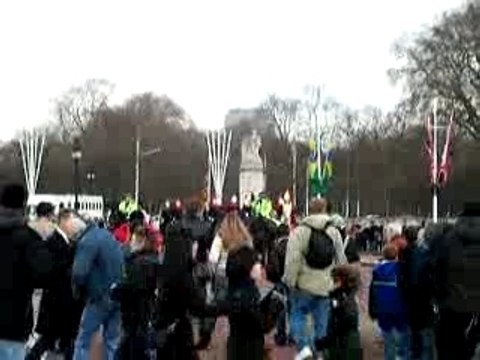 londres relève de la garde