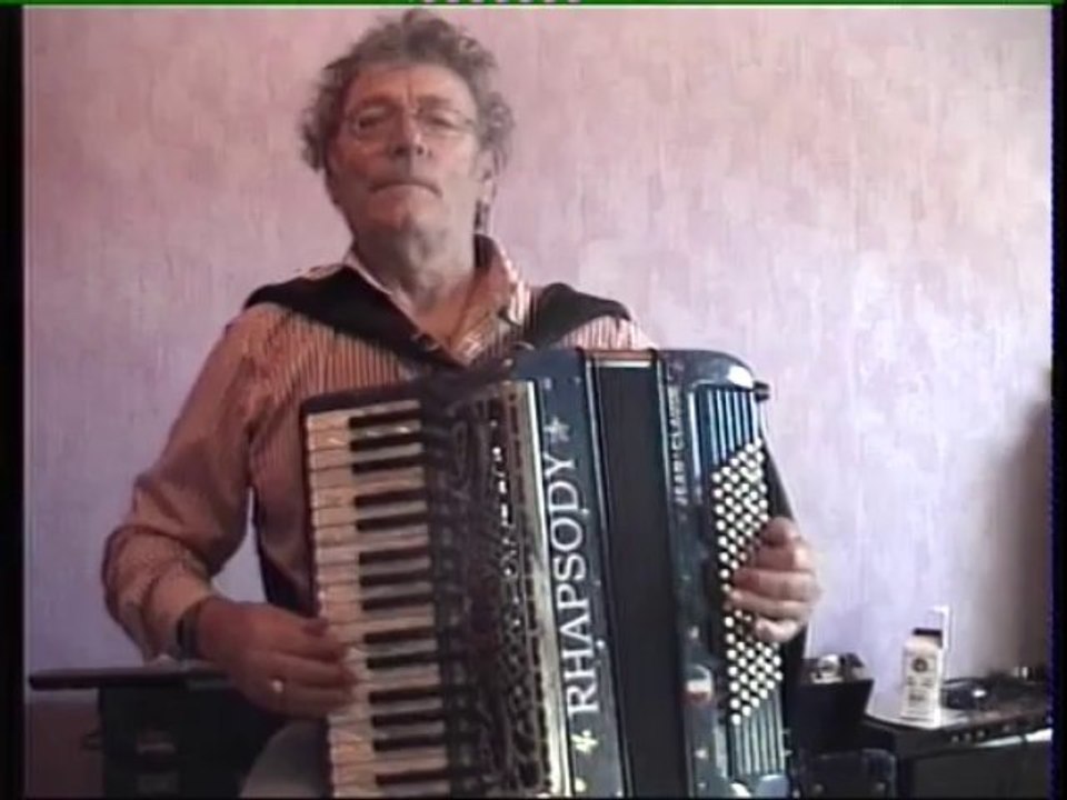 VOUS PERMETTEZ MONSIEUR..joué par jean claude