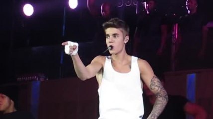 Justin Bieber aurait traité une fille de baleine échouée