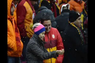 İstanbul'a mevsimin ilk karı düştü