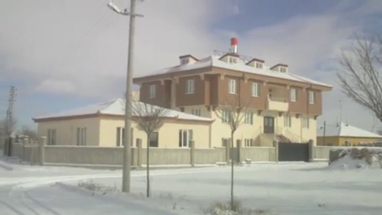 ARMUTLU  BUZ GİBİ