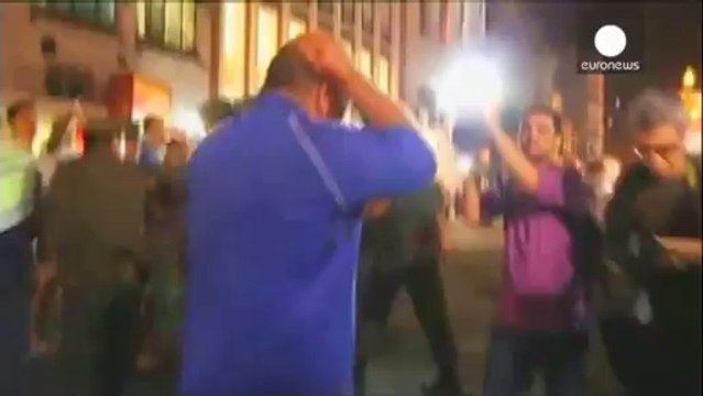 Argentine : la grève des policiers laisse le champ libre aux pillages