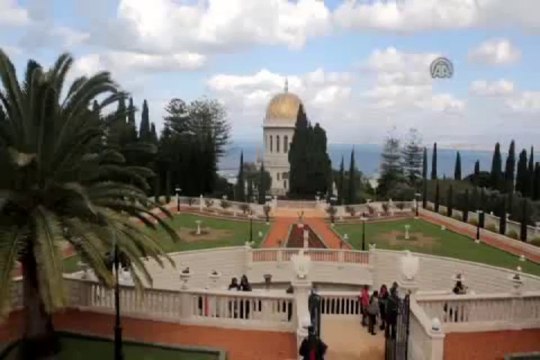 Bahailer burada hacı oluyor