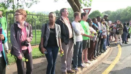 Tributo a Mandela en capital blanca del apartheid