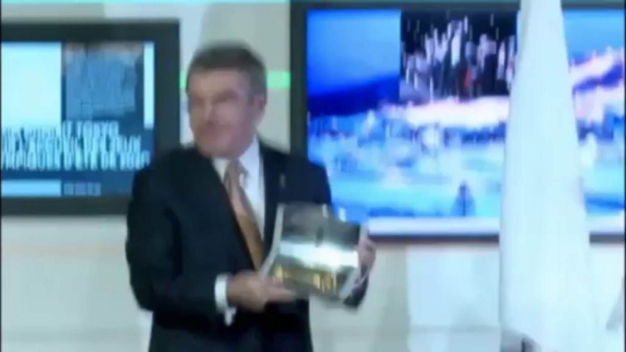 Lausanne: Schlüssel-Übergabe an Thomas Bach