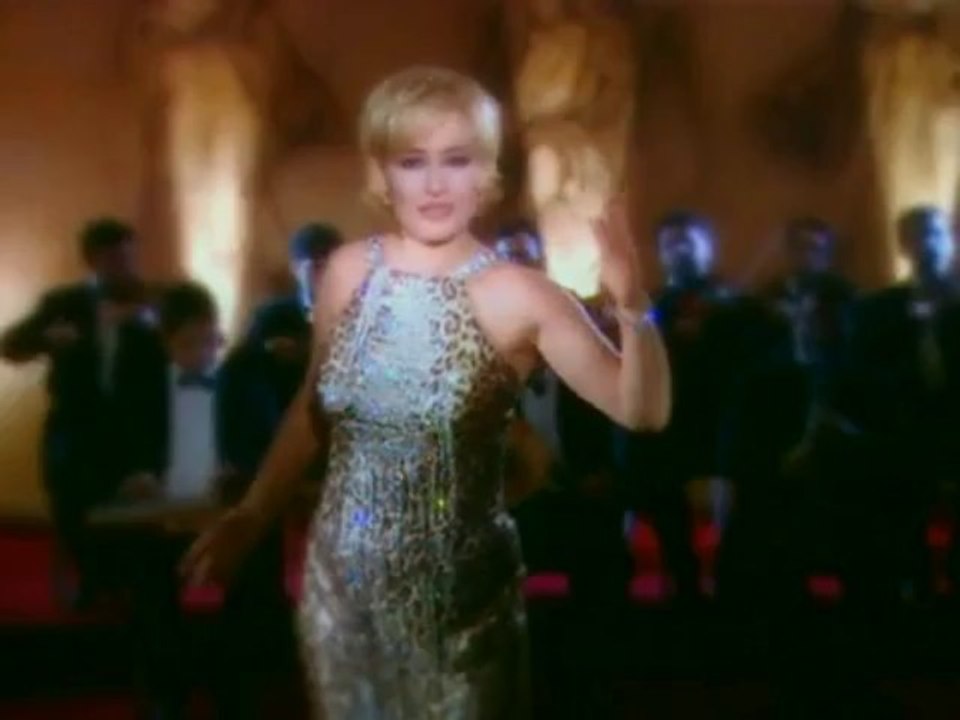 HÜNER COŞKUNER BU AKŞAM BÜTÜN MEYHANELERİNİ